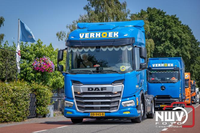 Geslaagde TruckRun Noordwest Veluwe met 111 vrachtwagens door Oldebroek en Elburg. - &copy; NWVFoto.nl