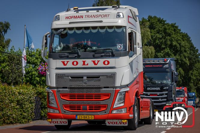 Geslaagde TruckRun Noordwest Veluwe met 111 vrachtwagens door Oldebroek en Elburg. - &copy; NWVFoto.nl