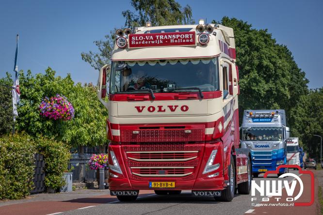 Geslaagde TruckRun Noordwest Veluwe met 111 vrachtwagens door Oldebroek en Elburg. - &copy; NWVFoto.nl