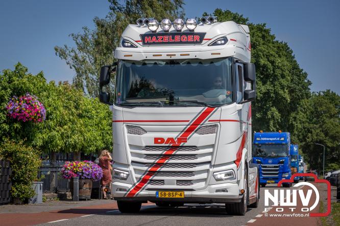 Geslaagde TruckRun Noordwest Veluwe met 111 vrachtwagens door Oldebroek en Elburg. - &copy; NWVFoto.nl