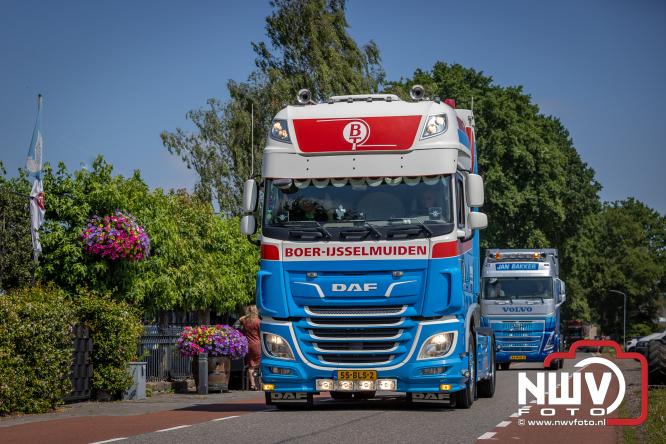 Geslaagde TruckRun Noordwest Veluwe met 111 vrachtwagens door Oldebroek en Elburg. - &copy; NWVFoto.nl