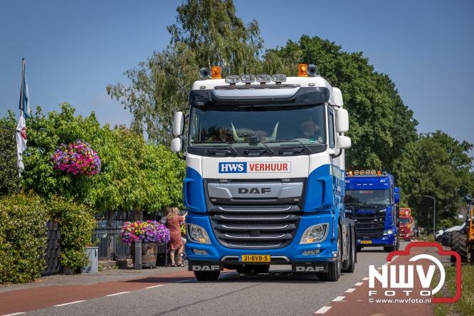 Geslaagde TruckRun Noordwest Veluwe met 111 vrachtwagens door Oldebroek en Elburg. - &copy; NWVFoto.nl