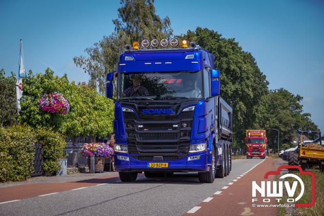 Geslaagde TruckRun Noordwest Veluwe met 111 vrachtwagens door Oldebroek en Elburg. - &copy; NWVFoto.nl