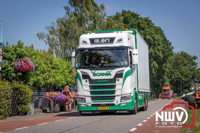 Geslaagde TruckRun Noordwest Veluwe met 111 vrachtwagens door Oldebroek en Elburg. - &copy; NWVFoto.nl