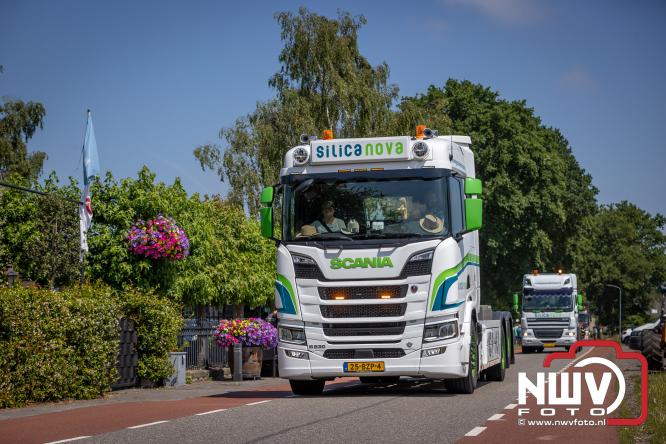 Geslaagde TruckRun Noordwest Veluwe met 111 vrachtwagens door Oldebroek en Elburg. - &copy; NWVFoto.nl