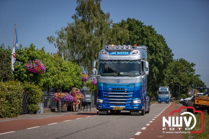 Geslaagde TruckRun Noordwest Veluwe met 111 vrachtwagens door Oldebroek en Elburg. - &copy; NWVFoto.nl