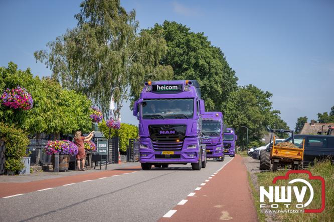 Geslaagde TruckRun Noordwest Veluwe met 111 vrachtwagens door Oldebroek en Elburg. - &copy; NWVFoto.nl
