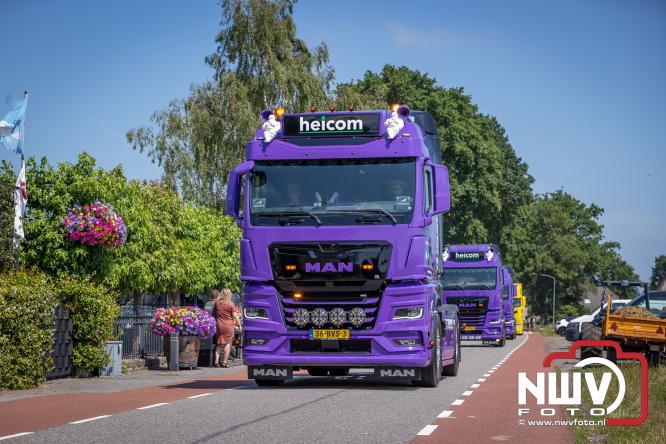 Geslaagde TruckRun Noordwest Veluwe met 111 vrachtwagens door Oldebroek en Elburg. - &copy; NWVFoto.nl