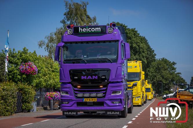 Geslaagde TruckRun Noordwest Veluwe met 111 vrachtwagens door Oldebroek en Elburg. - &copy; NWVFoto.nl