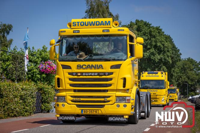 Geslaagde TruckRun Noordwest Veluwe met 111 vrachtwagens door Oldebroek en Elburg. - &copy; NWVFoto.nl