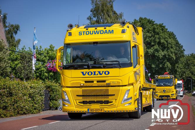 Geslaagde TruckRun Noordwest Veluwe met 111 vrachtwagens door Oldebroek en Elburg. - &copy; NWVFoto.nl