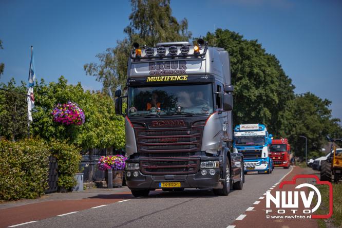 Geslaagde TruckRun Noordwest Veluwe met 111 vrachtwagens door Oldebroek en Elburg. - &copy; NWVFoto.nl