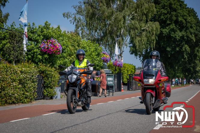 Geslaagde TruckRun Noordwest Veluwe met 111 vrachtwagens door Oldebroek en Elburg. - &copy; NWVFoto.nl