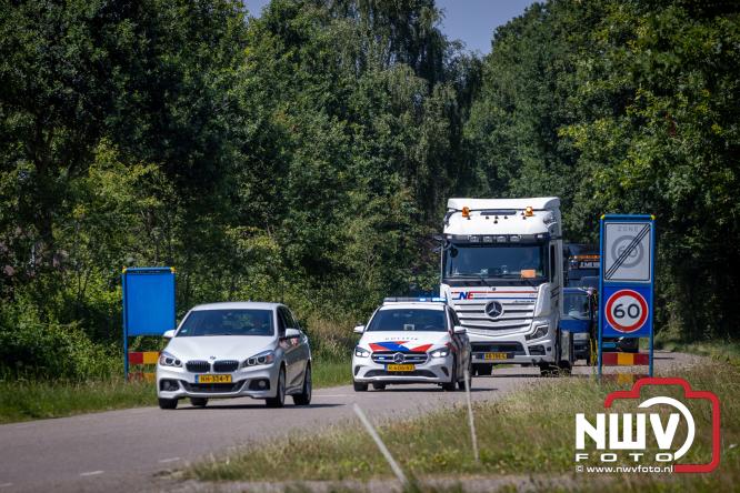 Geslaagde TruckRun Noordwest Veluwe met 111 vrachtwagens door Oldebroek en Elburg. - &copy; NWVFoto.nl