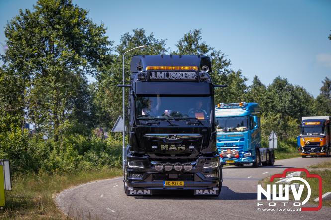 Geslaagde TruckRun Noordwest Veluwe met 111 vrachtwagens door Oldebroek en Elburg. - &copy; NWVFoto.nl