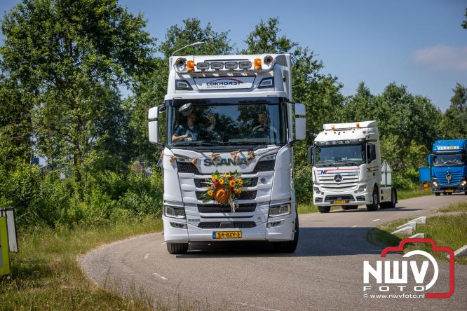 Geslaagde TruckRun Noordwest Veluwe met 111 vrachtwagens door Oldebroek en Elburg. - &copy; NWVFoto.nl