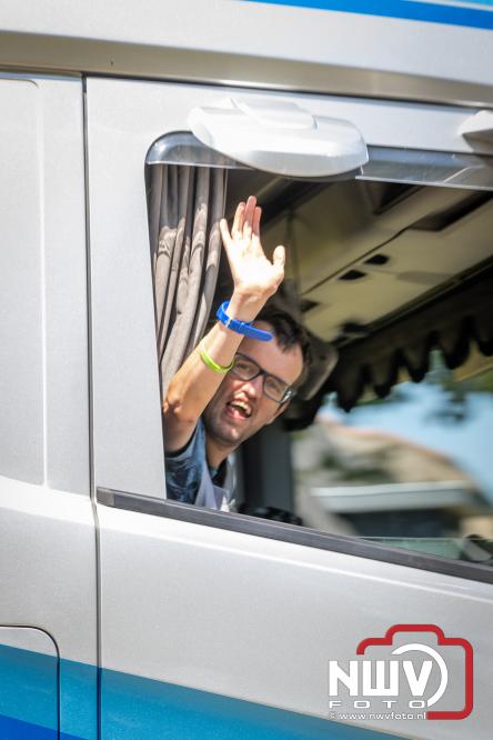 Geslaagde TruckRun Noordwest Veluwe met 111 vrachtwagens door Oldebroek en Elburg. - &copy; NWVFoto.nl