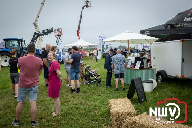 Eerste editie van de Doorspiekse Dagen trekt veel bezoekers naar Doornspijk - &copy; NWVFoto.nl