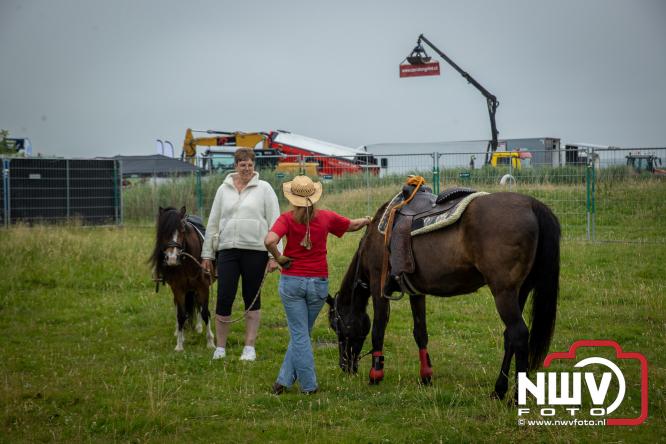 Eerste editie van de Doorspiekse Dagen trekt veel bezoekers naar Doornspijk - &copy; NWVFoto.nl