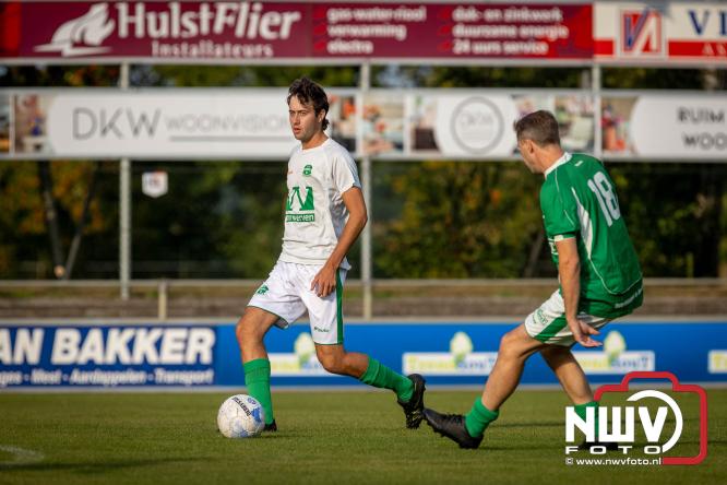 Afscheidswedstrijd Arjan Boon sluit indrukwekkende voetbalcarrière bij OWIOS af. - &copy; NWVFoto.nl