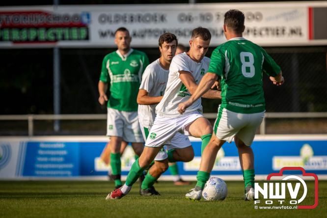 Afscheidswedstrijd Arjan Boon sluit indrukwekkende voetbalcarrière bij OWIOS af. - &copy; NWVFoto.nl