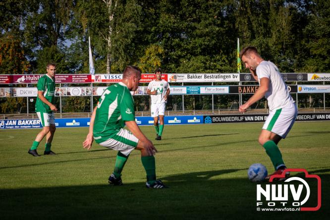 Afscheidswedstrijd Arjan Boon sluit indrukwekkende voetbalcarrière bij OWIOS af. - &copy; NWVFoto.nl