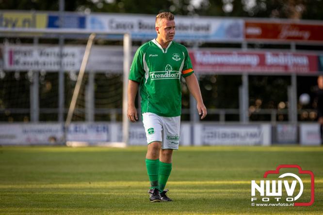 Afscheidswedstrijd Arjan Boon sluit indrukwekkende voetbalcarrière bij OWIOS af. - &copy; NWVFoto.nl