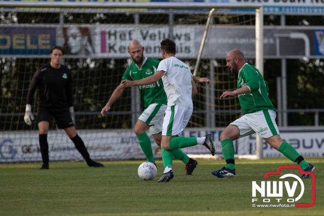 Afscheidswedstrijd Arjan Boon sluit indrukwekkende voetbalcarrière bij OWIOS af. - &copy; NWVFoto.nl