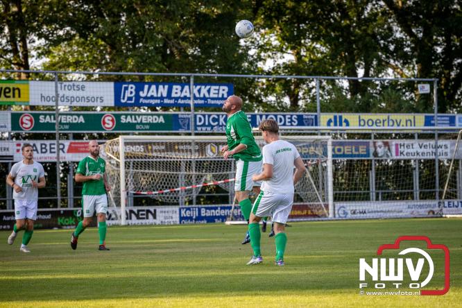 Afscheidswedstrijd Arjan Boon sluit indrukwekkende voetbalcarrière bij OWIOS af. - &copy; NWVFoto.nl