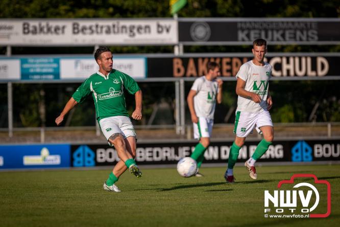 Afscheidswedstrijd Arjan Boon sluit indrukwekkende voetbalcarrière bij OWIOS af. - &copy; NWVFoto.nl