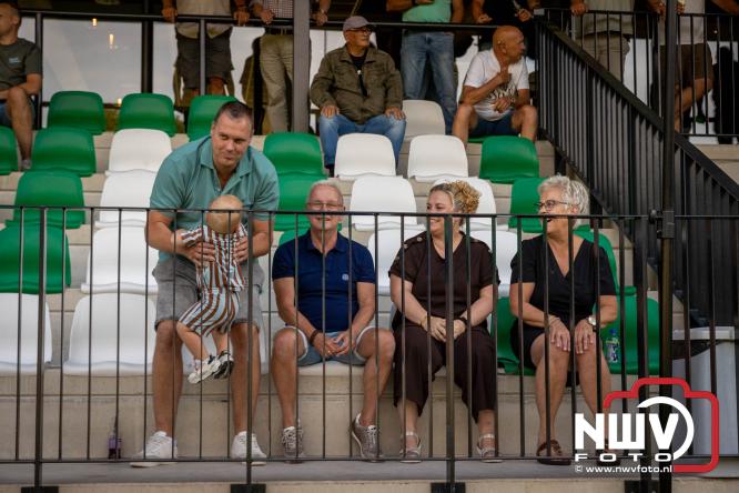 Afscheidswedstrijd Arjan Boon sluit indrukwekkende voetbalcarrière bij OWIOS af. - &copy; NWVFoto.nl
