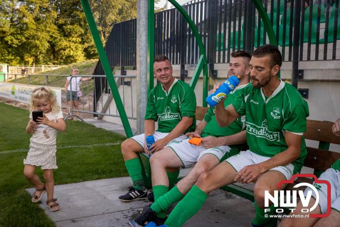 Afscheidswedstrijd Arjan Boon sluit indrukwekkende voetbalcarrière bij OWIOS af. - &copy; NWVFoto.nl