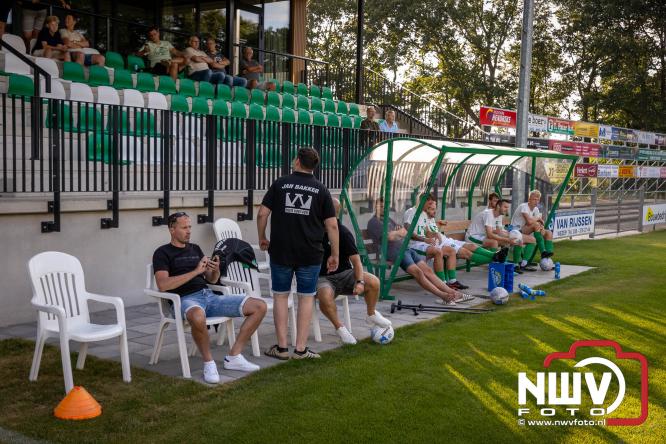 Afscheidswedstrijd Arjan Boon sluit indrukwekkende voetbalcarrière bij OWIOS af. - &copy; NWVFoto.nl