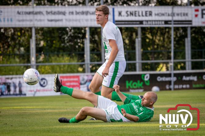 Afscheidswedstrijd Arjan Boon sluit indrukwekkende voetbalcarrière bij OWIOS af. - &copy; NWVFoto.nl