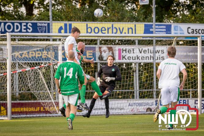 Afscheidswedstrijd Arjan Boon sluit indrukwekkende voetbalcarrière bij OWIOS af. - &copy; NWVFoto.nl