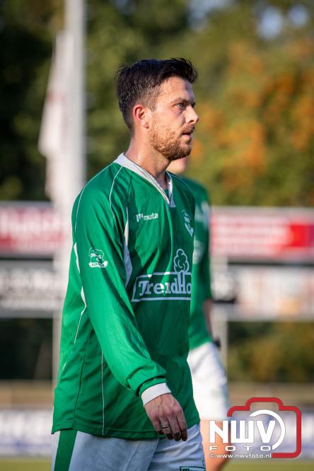 Afscheidswedstrijd Arjan Boon sluit indrukwekkende voetbalcarrière bij OWIOS af. - &copy; NWVFoto.nl