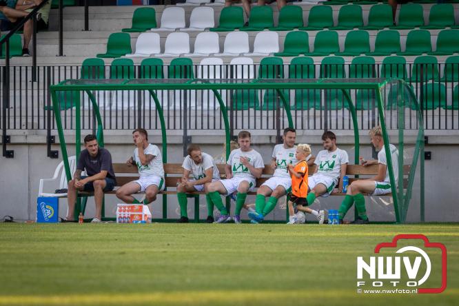 Afscheidswedstrijd Arjan Boon sluit indrukwekkende voetbalcarrière bij OWIOS af. - &copy; NWVFoto.nl