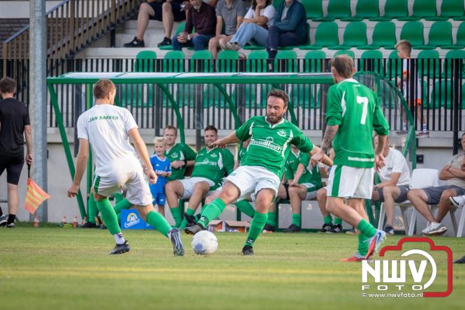 Afscheidswedstrijd Arjan Boon sluit indrukwekkende voetbalcarrière bij OWIOS af. - &copy; NWVFoto.nl