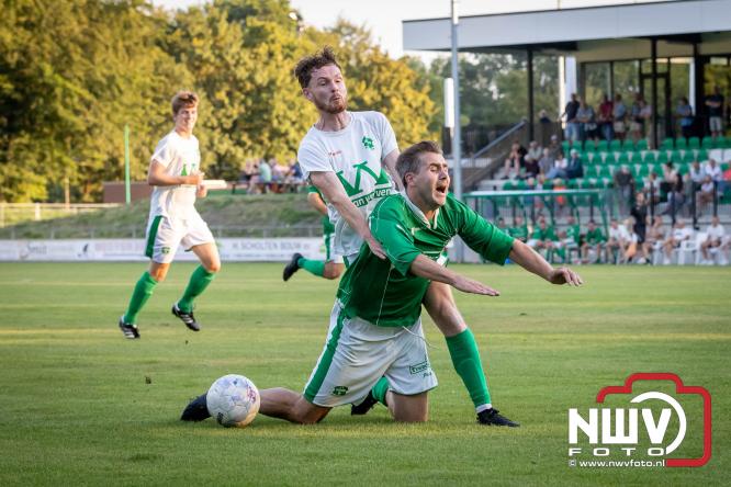 Afscheidswedstrijd Arjan Boon sluit indrukwekkende voetbalcarrière bij OWIOS af. - &copy; NWVFoto.nl