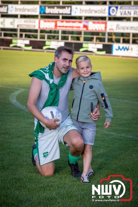 Afscheidswedstrijd Arjan Boon sluit indrukwekkende voetbalcarrière bij OWIOS af. - &copy; NWVFoto.nl