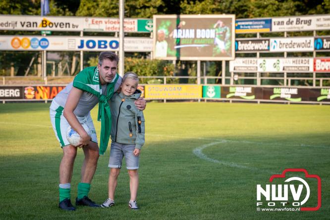 Afscheidswedstrijd Arjan Boon sluit indrukwekkende voetbalcarrière bij OWIOS af. - &copy; NWVFoto.nl