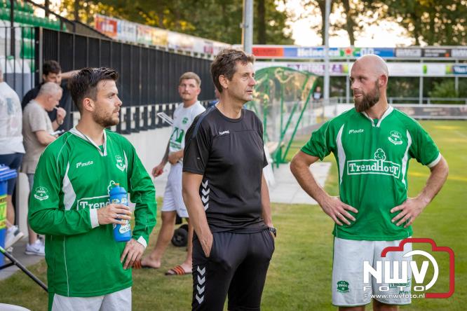 Afscheidswedstrijd Arjan Boon sluit indrukwekkende voetbalcarrière bij OWIOS af. - &copy; NWVFoto.nl