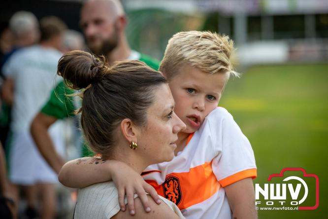 Afscheidswedstrijd Arjan Boon sluit indrukwekkende voetbalcarrière bij OWIOS af. - &copy; NWVFoto.nl