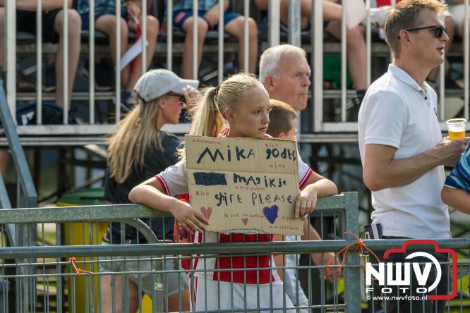 3500 toeschouwers genieten in Hulshorst van de wedstrijd AEK Lanarca tegen AFC Ajax. - &copy; NWVFoto.nl
