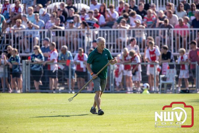 3500 toeschouwers genieten in Hulshorst van de wedstrijd AEK Lanarca tegen AFC Ajax. - &copy; NWVFoto.nl