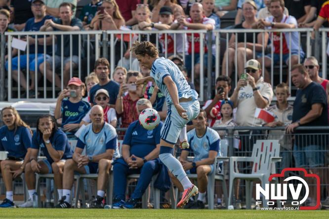 3500 toeschouwers genieten in Hulshorst van de wedstrijd AEK Lanarca tegen AFC Ajax. - &copy; NWVFoto.nl