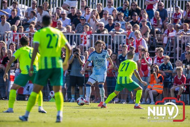 3500 toeschouwers genieten in Hulshorst van de wedstrijd AEK Lanarca tegen AFC Ajax. - &copy; NWVFoto.nl