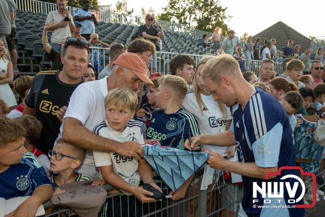 3500 toeschouwers genieten in Hulshorst van de wedstrijd AEK Lanarca tegen AFC Ajax. - &copy; NWVFoto.nl