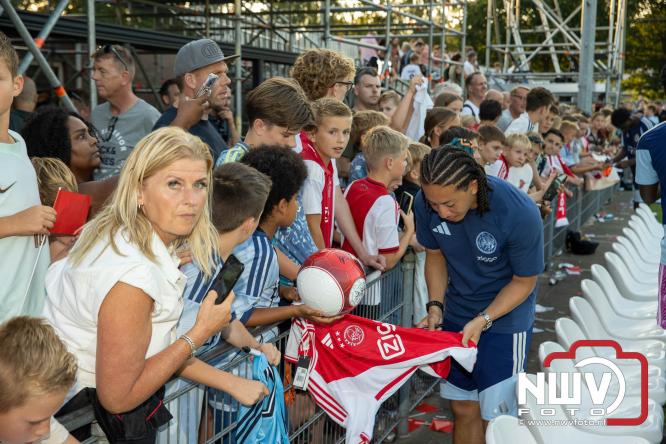 3500 toeschouwers genieten in Hulshorst van de wedstrijd AEK Lanarca tegen AFC Ajax. - &copy; NWVFoto.nl