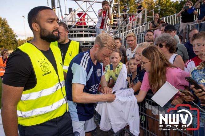 3500 toeschouwers genieten in Hulshorst van de wedstrijd AEK Lanarca tegen AFC Ajax. - &copy; NWVFoto.nl